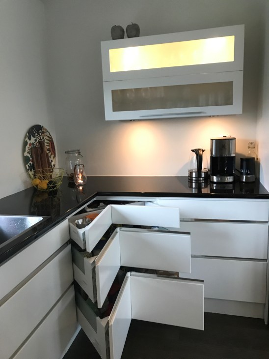 Kitchen corner solution